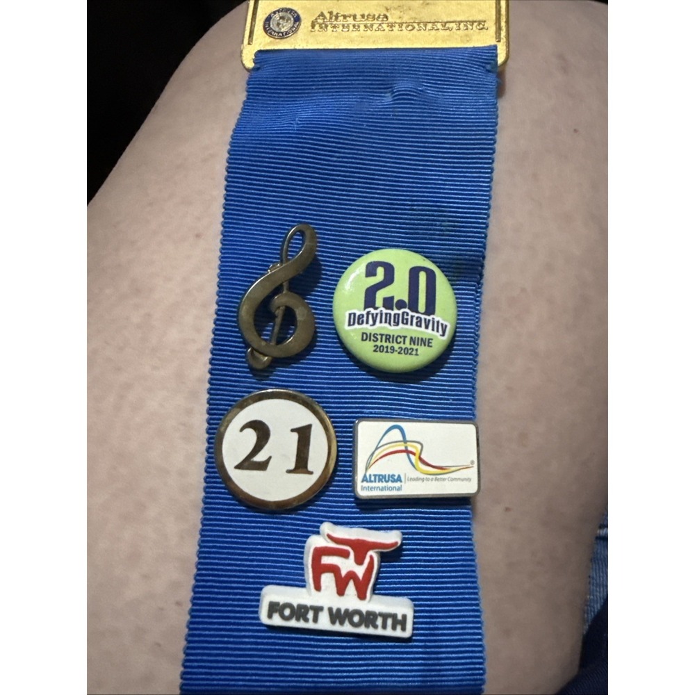 Altrusa Pins